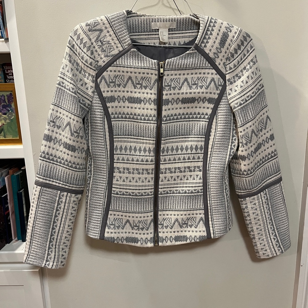 H&M Patterned Gray Jacket